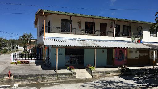 Droguería Parque Pueblo Nuevo