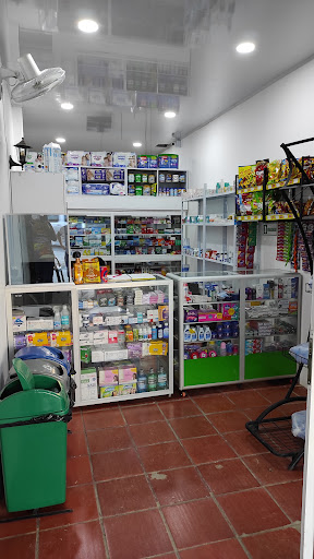 MEGAFARMA Droguería y minimarket