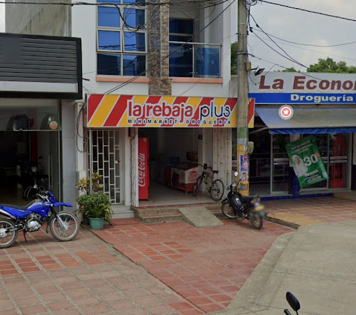 la rebaja Plus No. 3 DROGUERIA Y MINIMARKET Terminal de Transportes Lorica