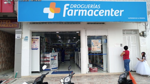 Farmacenter Superdrogas la Primera