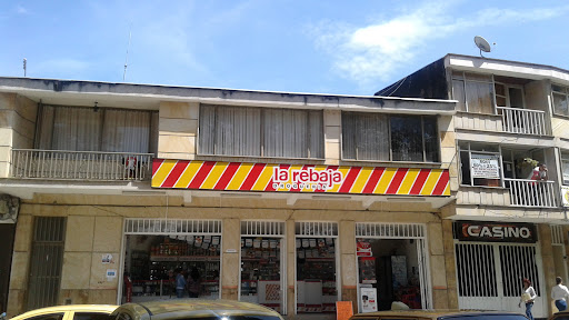 la rebaja Plus No. 2 DROGUERIA Y MINIMARKET Terminal de Transportes Barbosa
