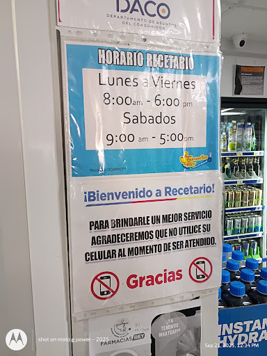 Farmacia Rey #3- Caimito