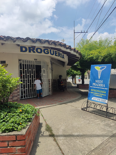 Droguería y corresponsal bancario Medi Pradera
